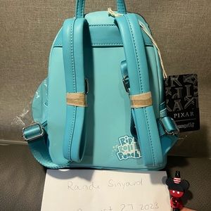 Brand new with tags spoke free pet free home.